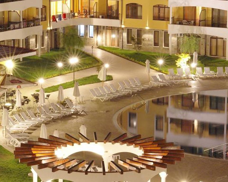 Royal Sun Aparthotel Slântsjev Brjag Eksteriør bilde